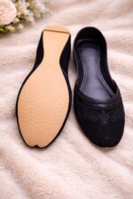 Handmade black Embroidery Khussa - Image 2