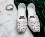 Traditional White Embroidered Bridal Khussa – Stylish Ethnic Party Wear - Image 3